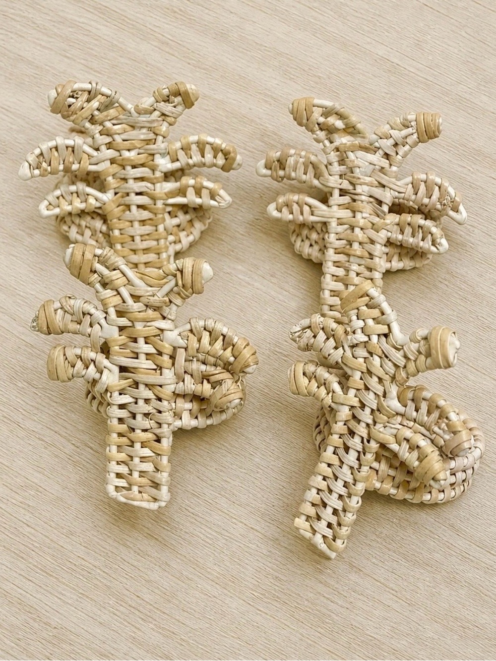 Crate & Barrel Wicker Palm Tree Napkin Rings Set of 4 NEW Coastal Decor